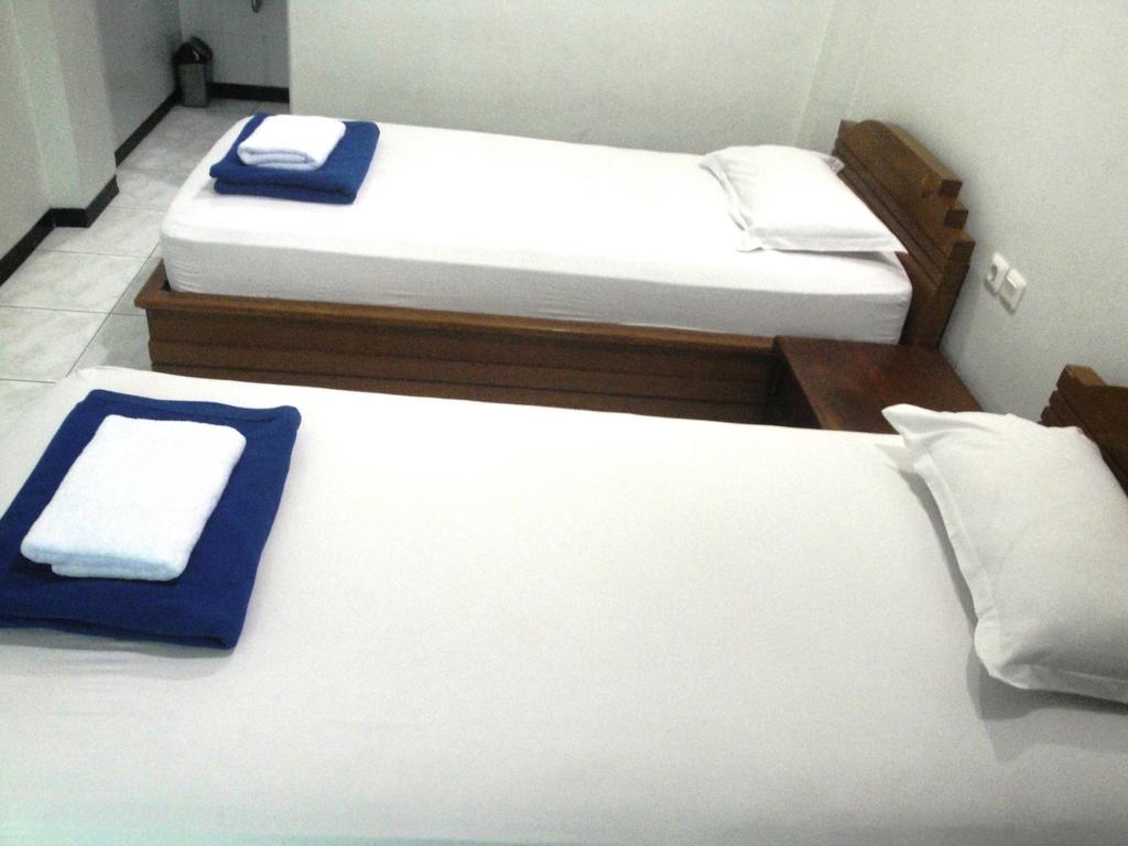 Hotel Trio Surakarta (Solo) Quarto foto